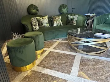 B&C Luxury Residence