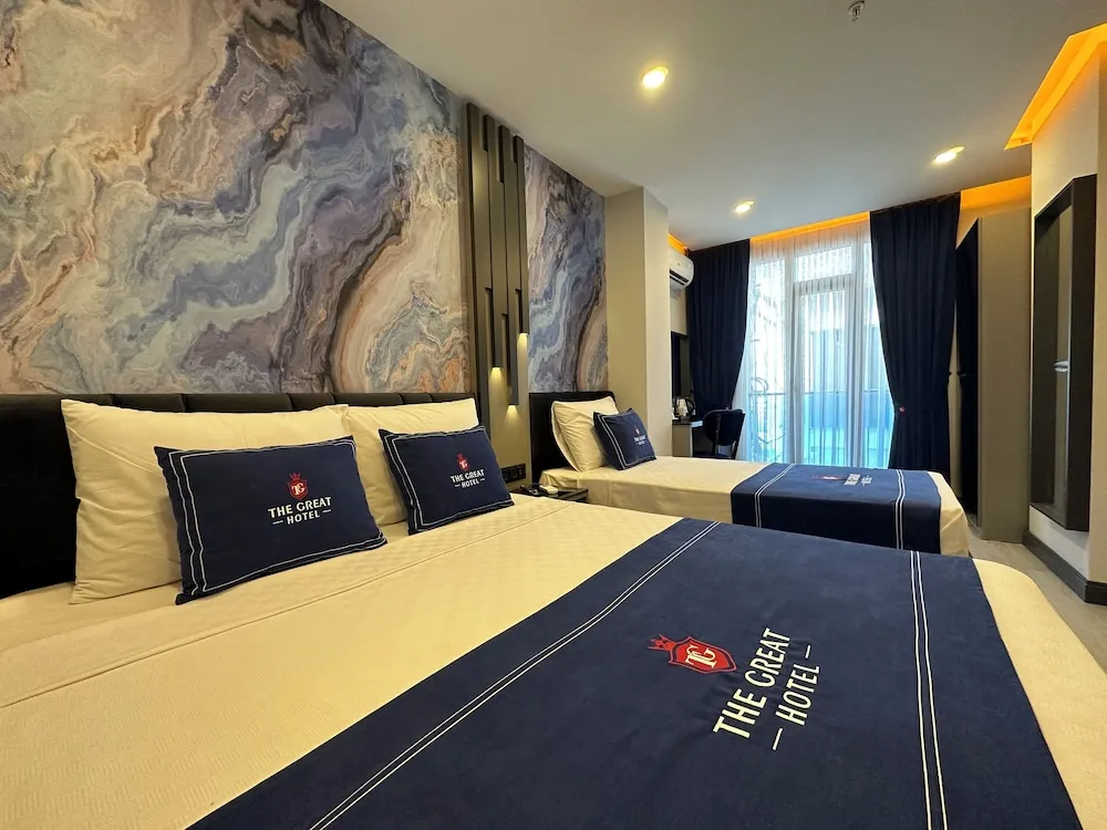 Deluxe Üç Kişilik Oda
