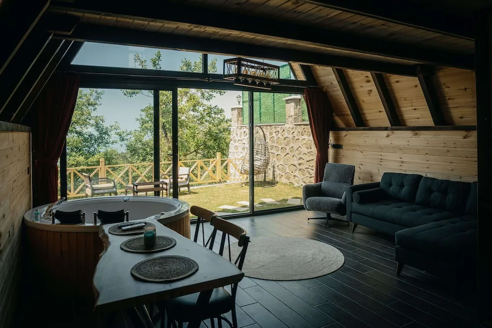 Bungalov, Sıcak Su Küveti, Deniz Manzaralı