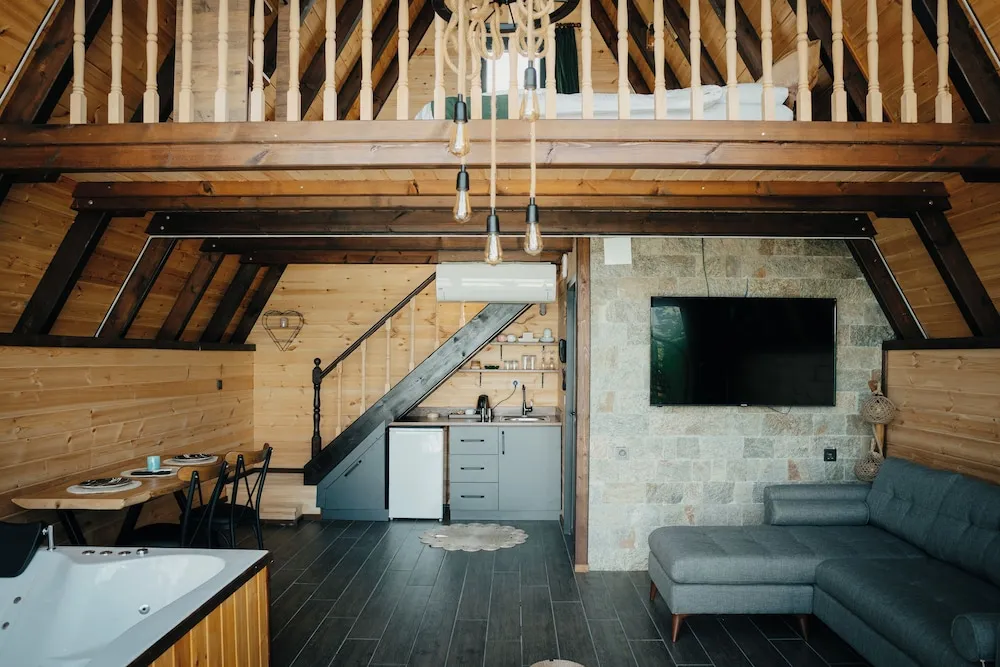 Comfort Bungalov, Sıcak Su Küveti, Havuz Manzaralı