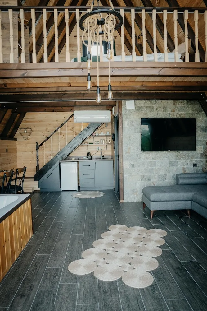 Comfort Bungalov, Sıcak Su Küveti, Havuz Manzaralı