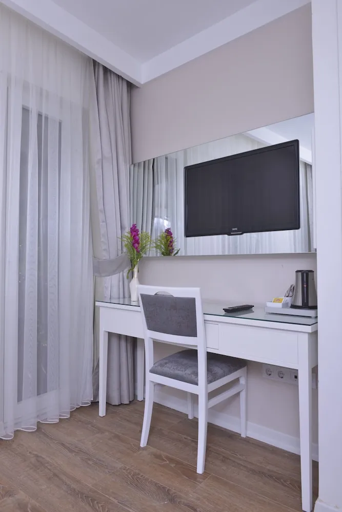 Standard Tek Büyük Yataklı Oda