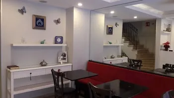 Ten Rooms Istanbul Hotel - Adults Only