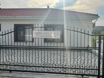 Trolius Park House Hotel