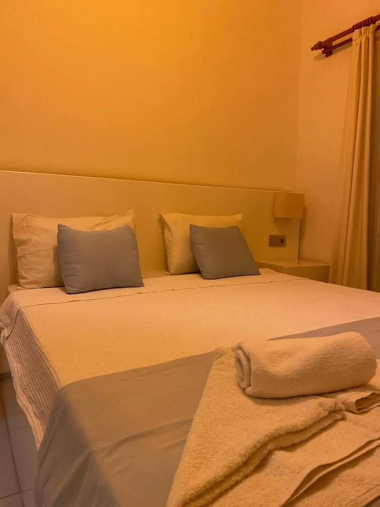 Tek Büyük veya İki Ayrı Yataklı Oda, Balkon, Dağ Manzaralı