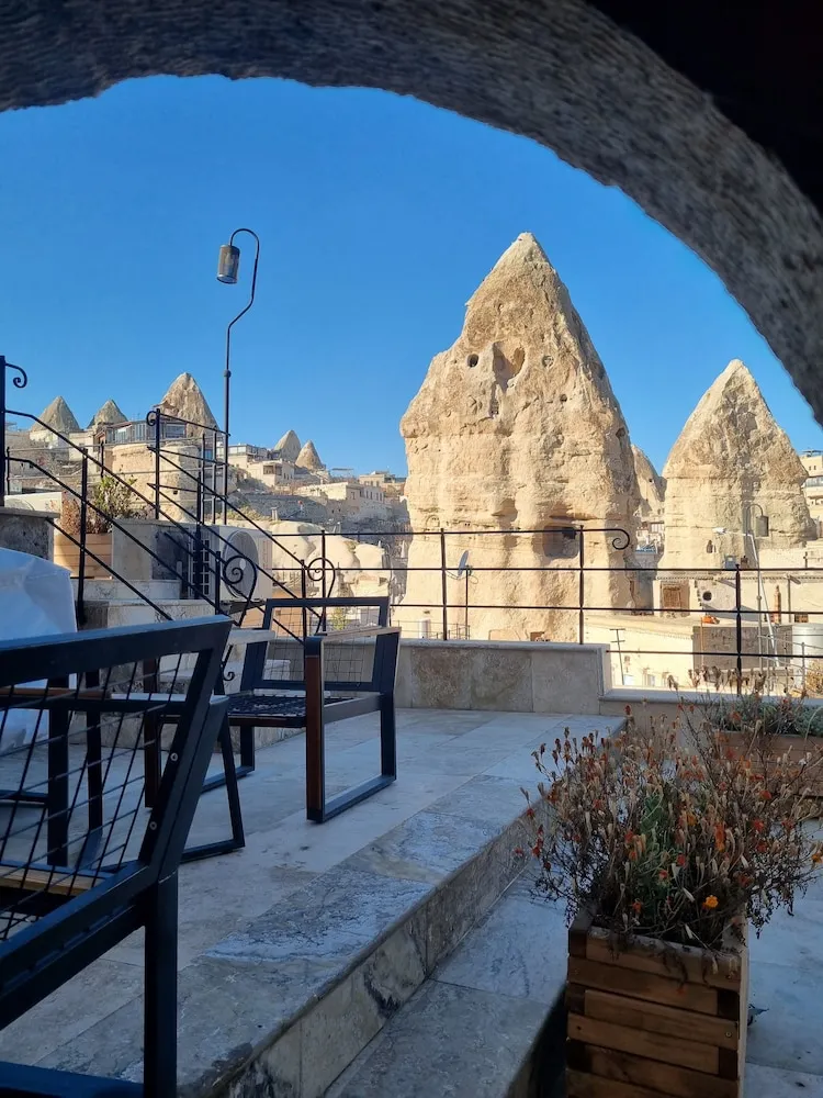 Grand Oda, Sigara İçilmez, Dağ Manzaralı