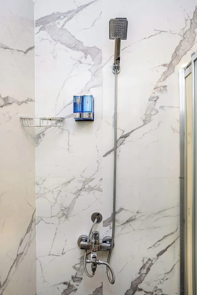 City Üç Kişilik Oda