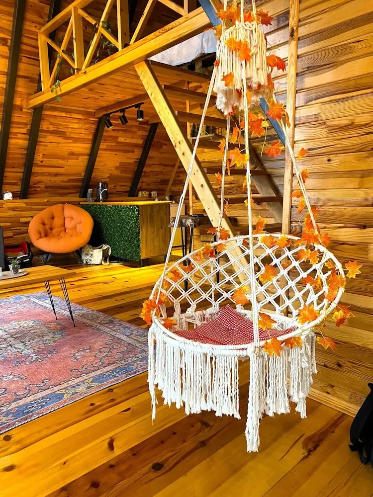 Family Bungalov, Deniz Manzaralı, Dağ Yamacı