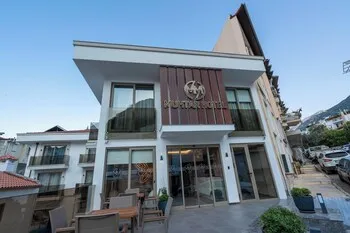 Muhtar Hotel
