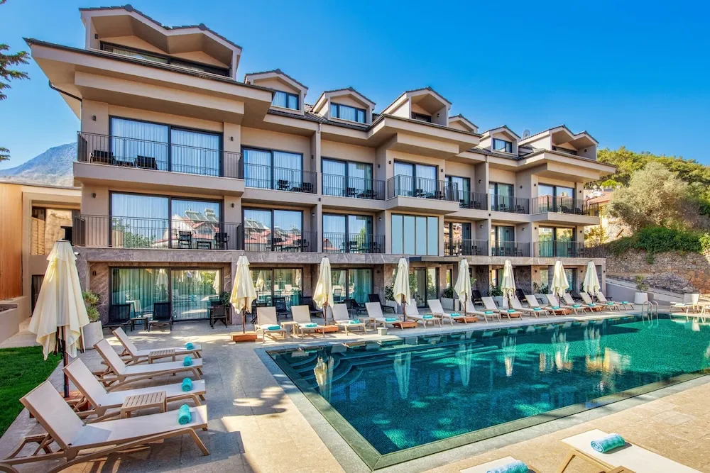 Design Stüdyo, Balkon, Havuz Manzaralı