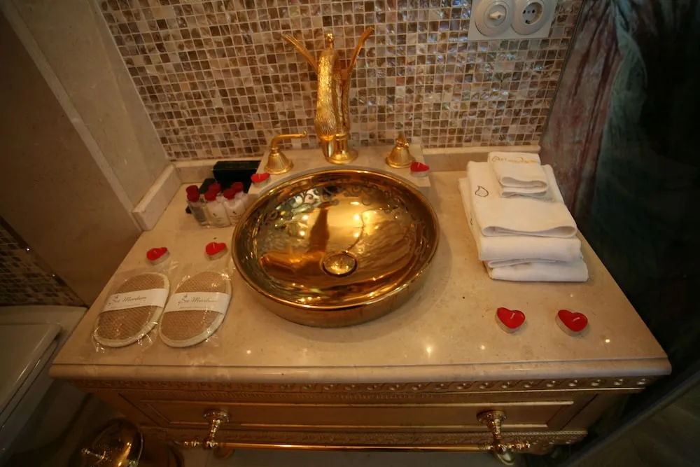 Premium Oda - Bahce Manzarali