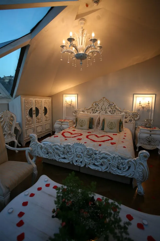 LUX QUEEN ROOM - SEA VIEW