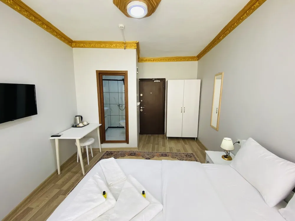 Standard Tek Büyük Yataklı Oda