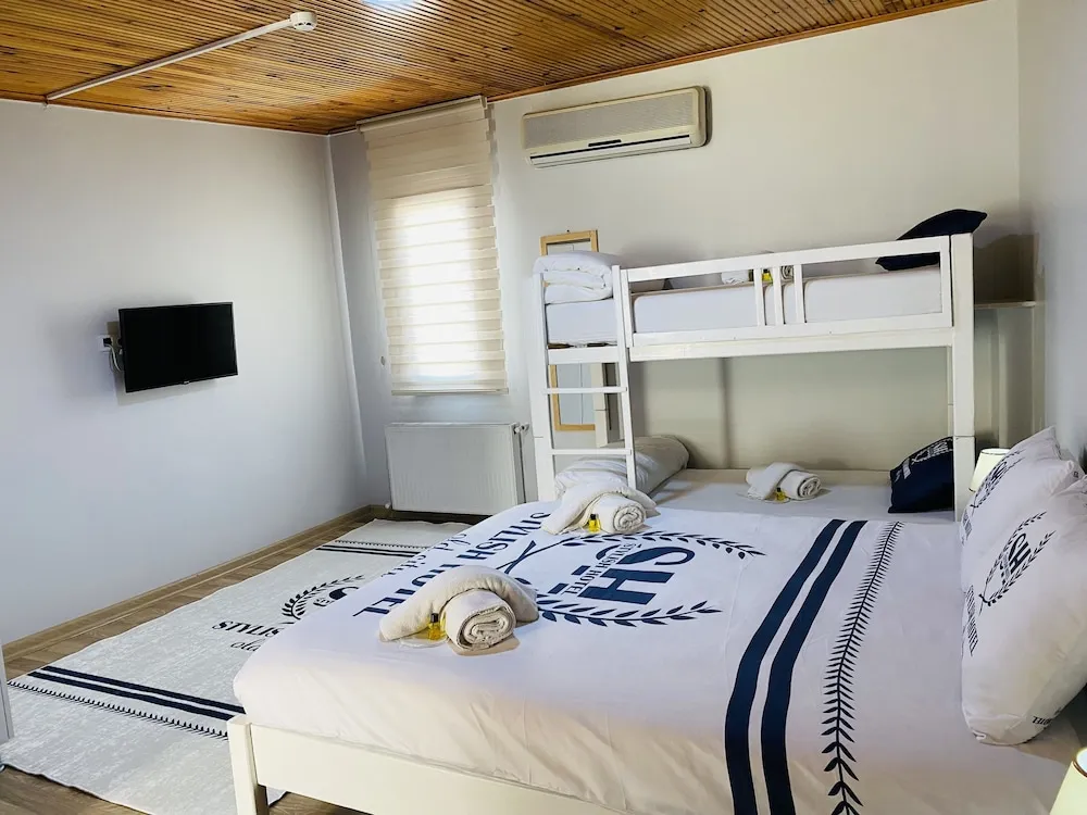 Family Dört Kişilik Oda