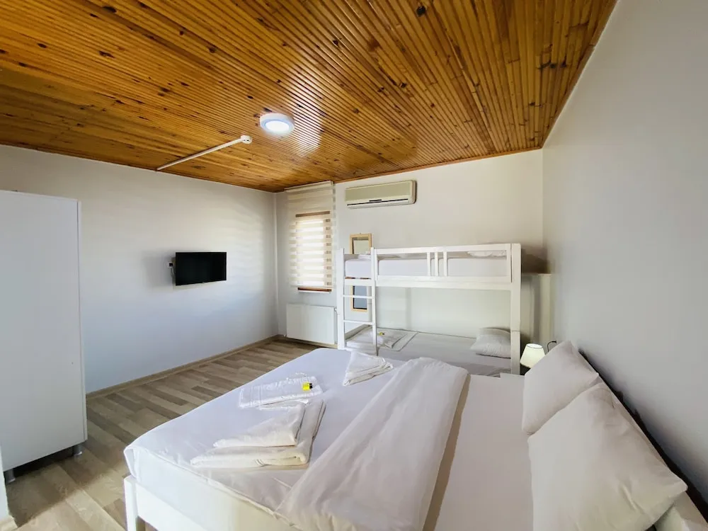 Family Dört Kişilik Oda