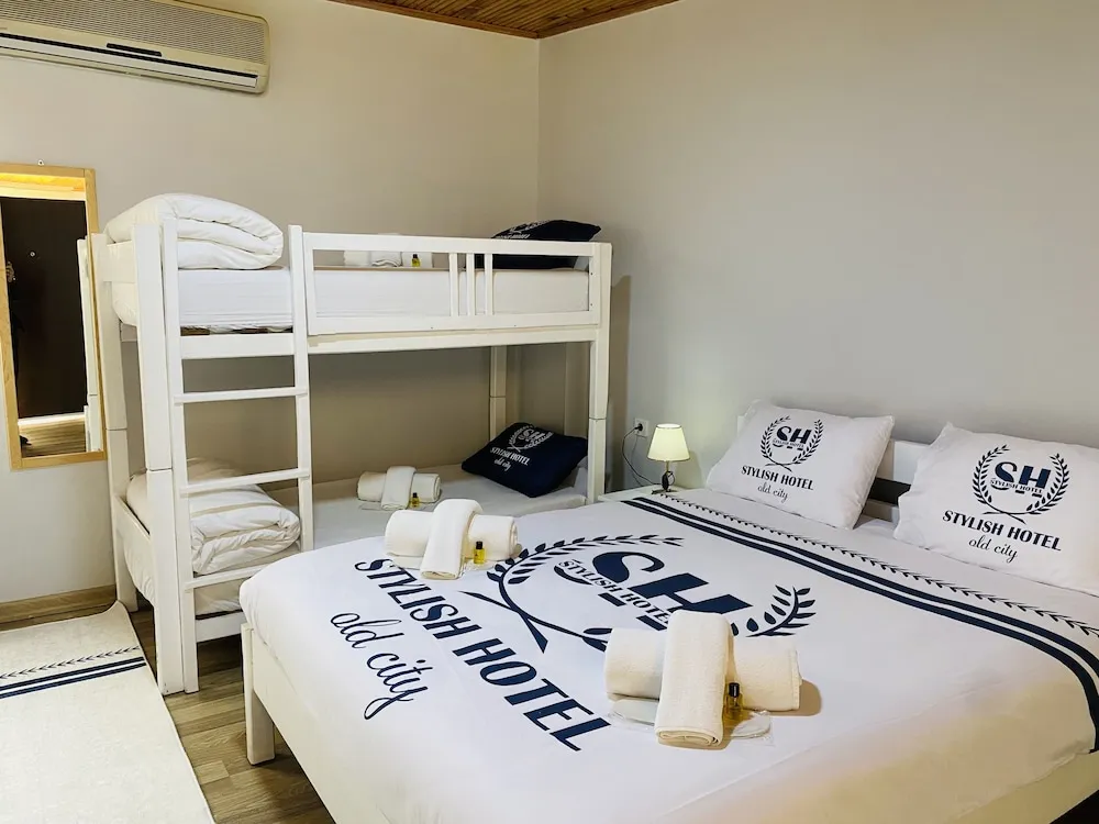 Family Dört Kişilik Oda