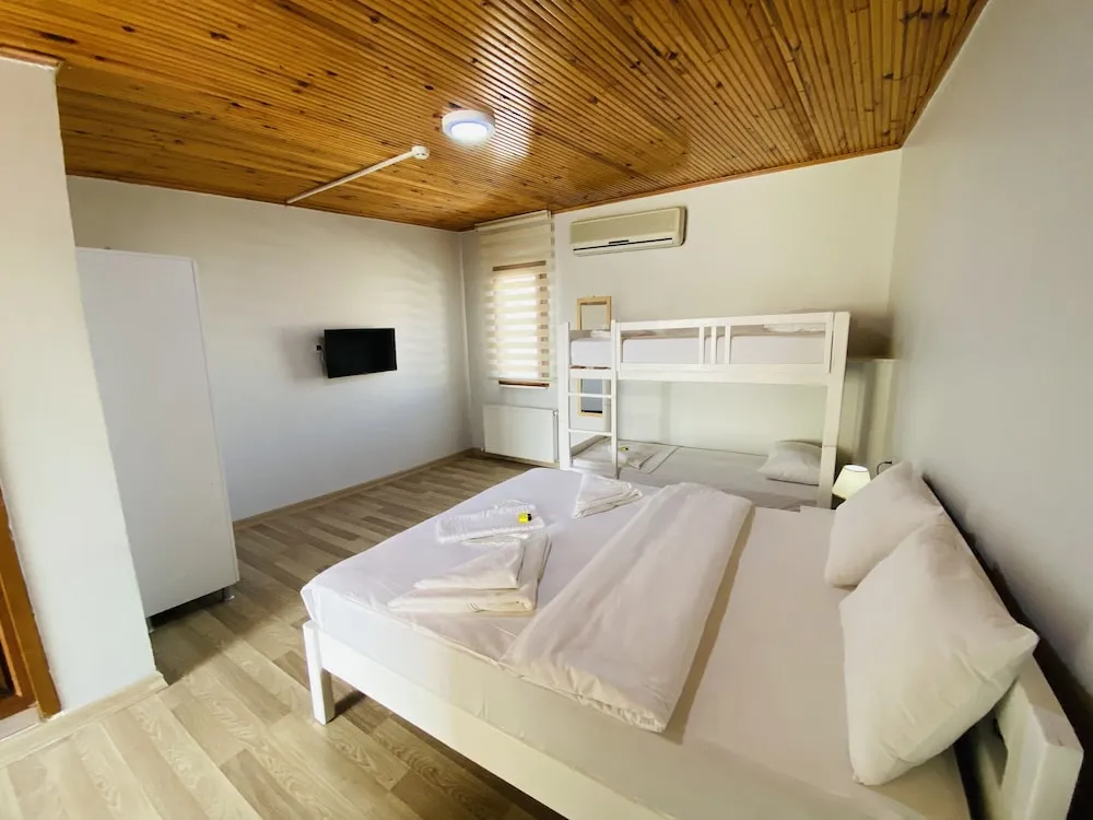 Family Dört Kişilik Oda