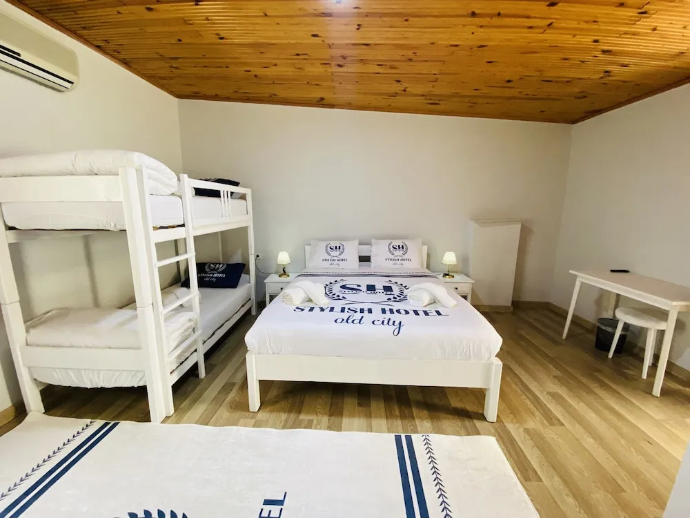 Family Dört Kişilik Oda