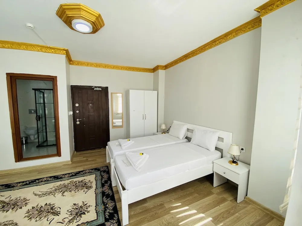 Superior Tek Büyük veya İki Ayrı Yataklı Oda