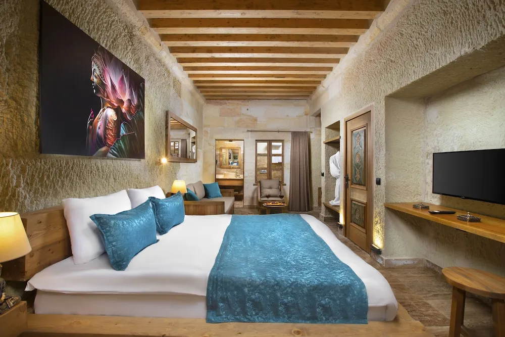 Family Oda, 2 Büyük (Queen) Boy Yatak