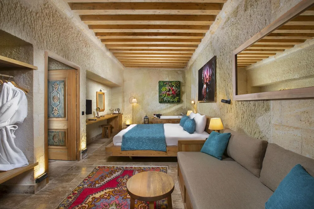 Family Oda, 2 Büyük (Queen) Boy Yatak