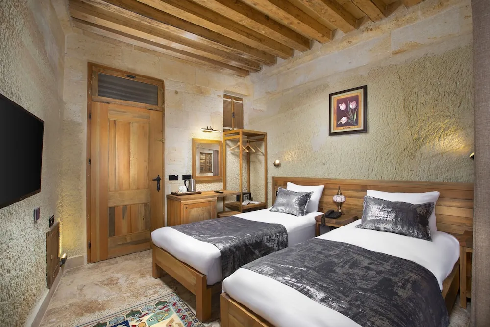 Superior Tek Büyük veya İki Ayrı Yataklı Oda