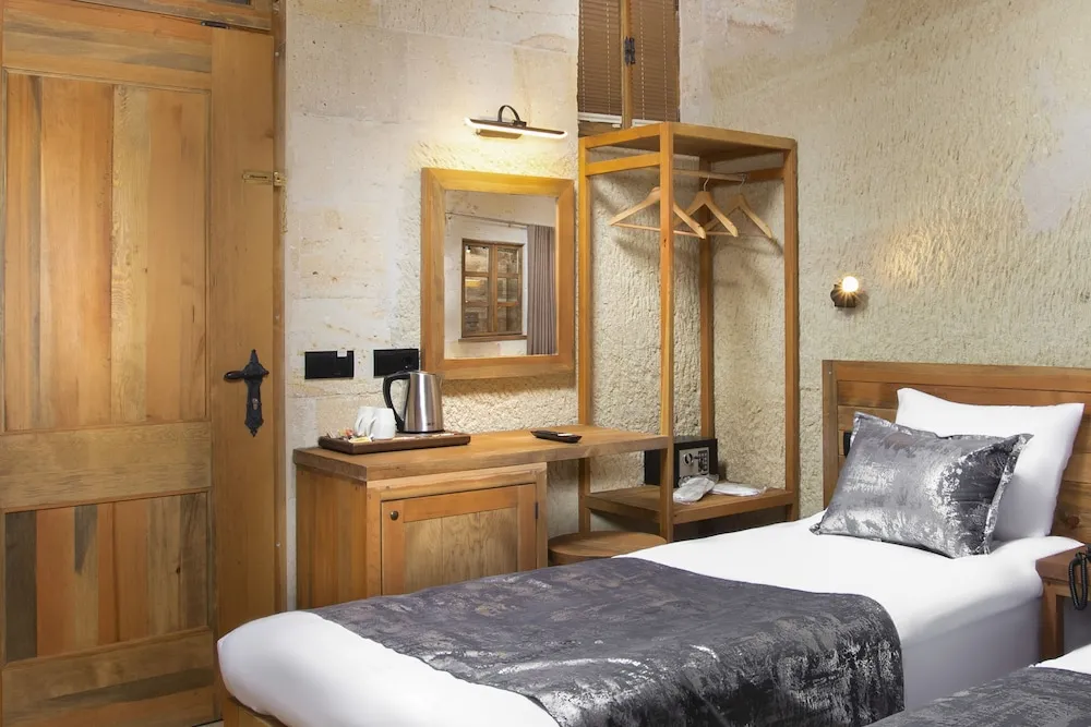 Superior Tek Büyük veya İki Ayrı Yataklı Oda