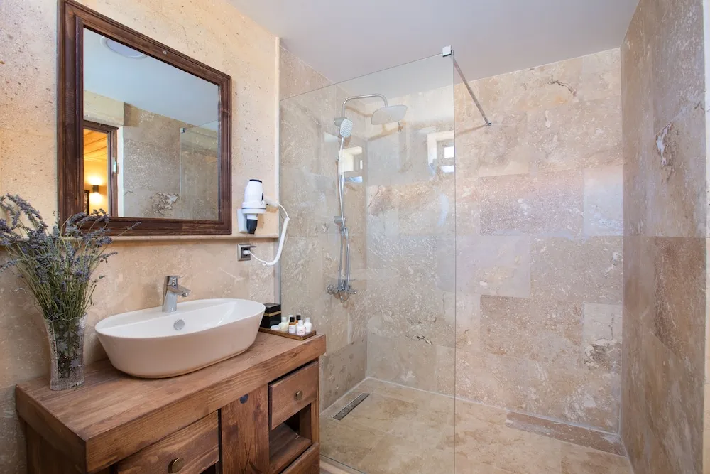 Superior Stone Room with Jacuzzi