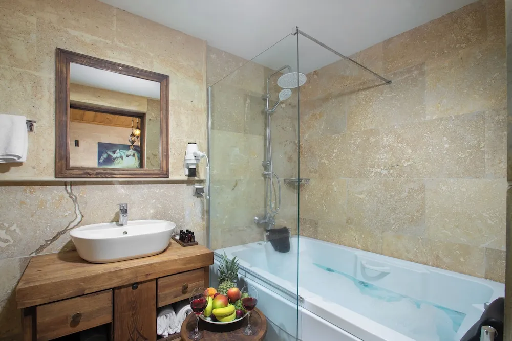 Superior Stone Room with Jacuzzi