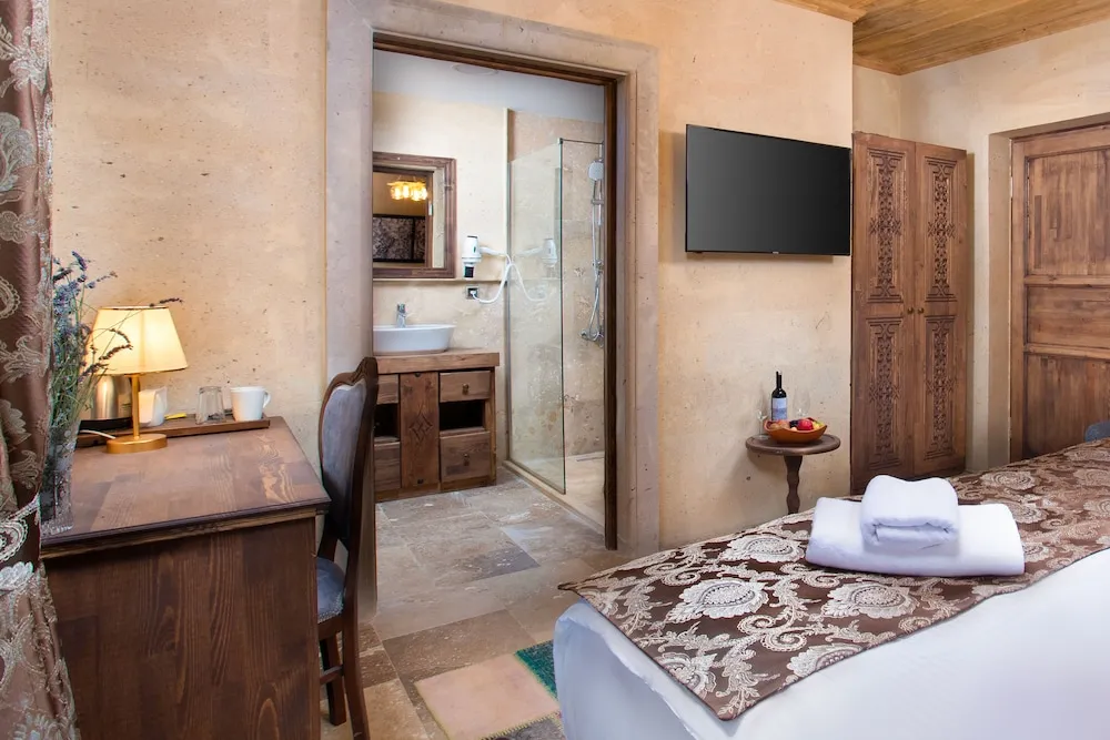 Superior Stone Room with Jacuzzi