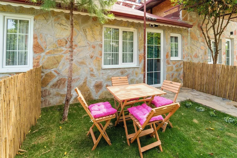 Deluxe Süit, 1 Yatak Odası, Bahçe Manzaralı