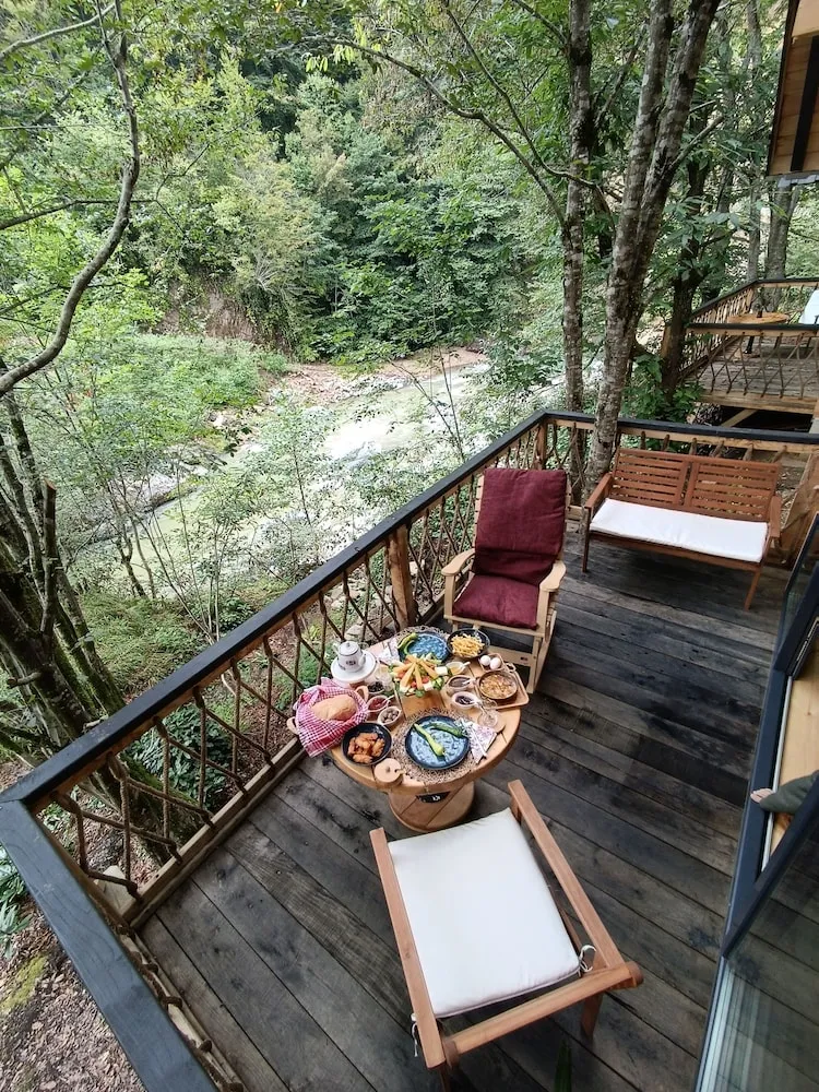 Deluxe Bungalov