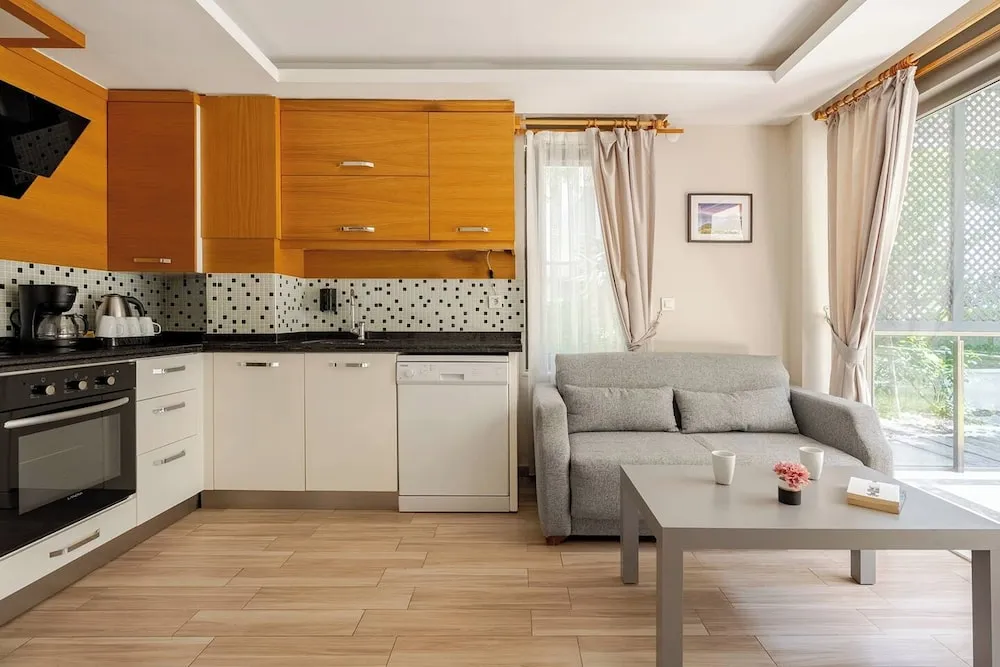 Standard Apart Daire, 1 Yatak Odası, Bahçe Manzaralı, Zemin Kat