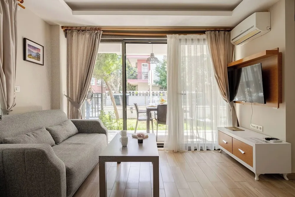 Standard Apart Daire, 1 Yatak Odası, Bahçe Manzaralı, Zemin Kat