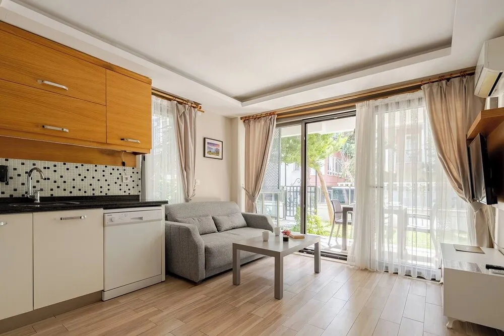 Standard Apart Daire, 1 Yatak Odası, Bahçe Manzaralı, Zemin Kat