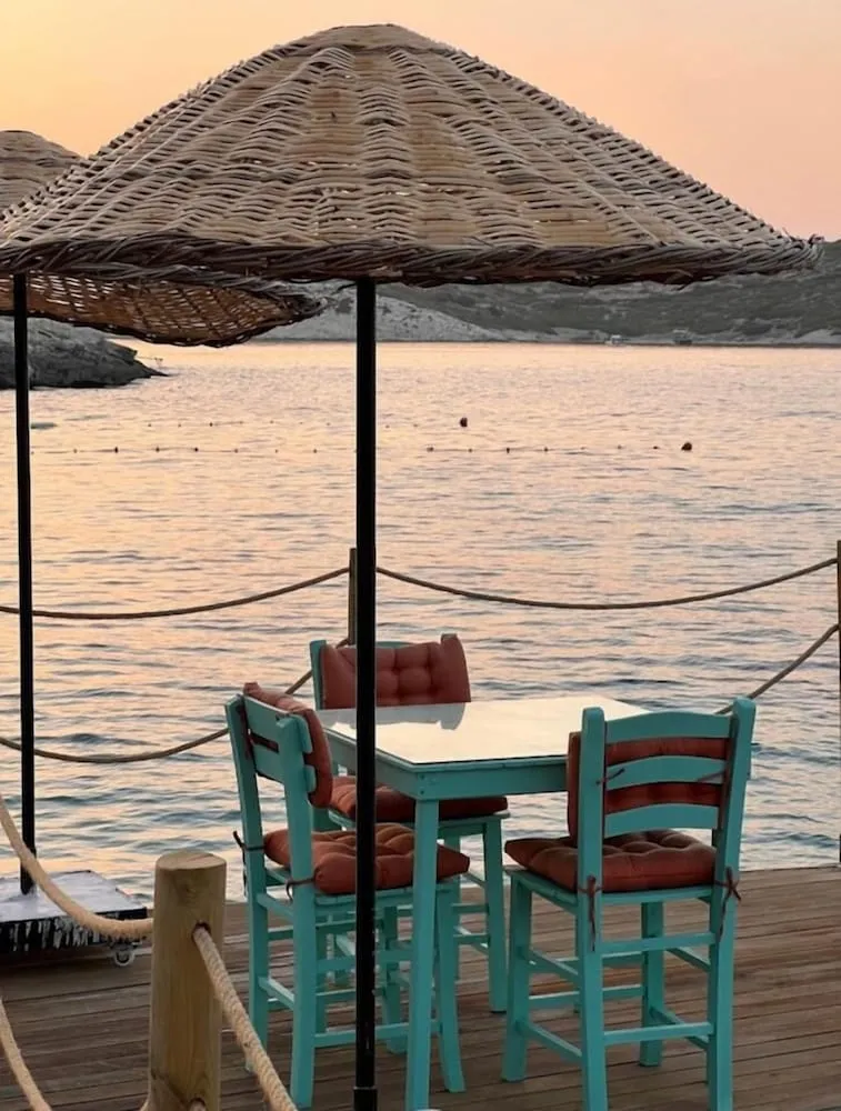 Akvaryum Butik Otel Karaburun