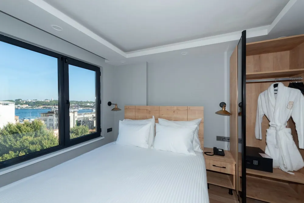Suite with Sea View