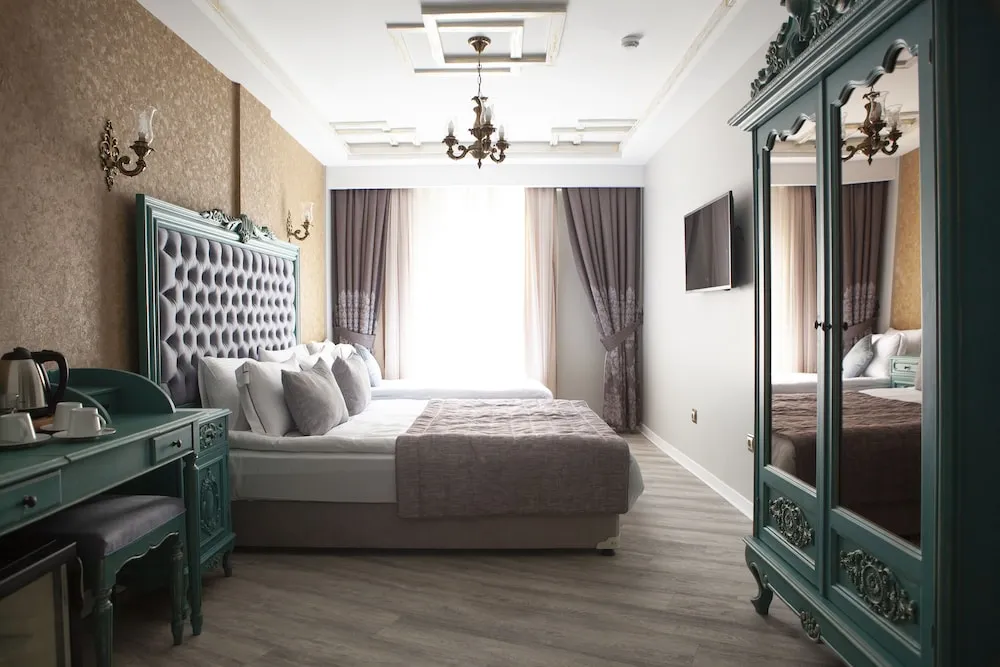 Family Üç Kişilik Oda, Şehir Manzaralı