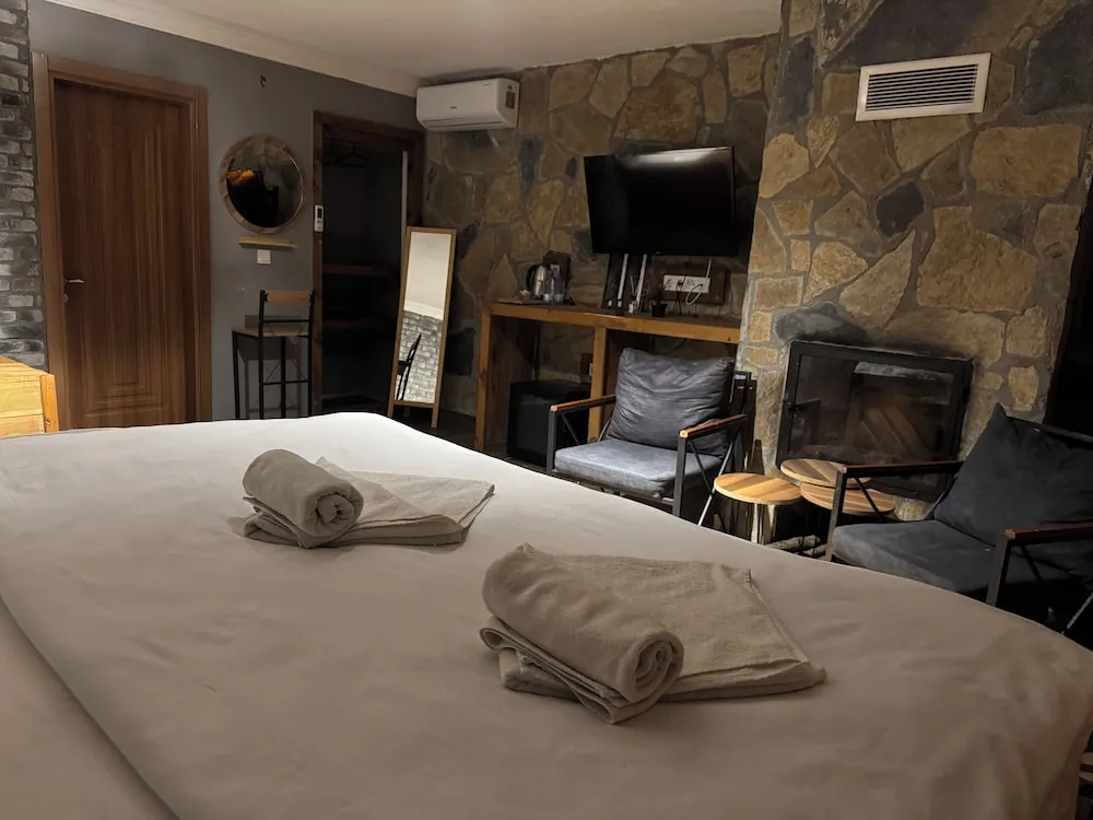 107 - Deluxe Jakuzili Somineli Bahce Manzarali