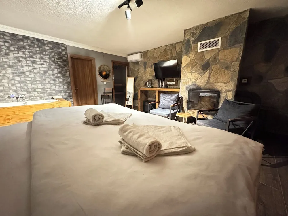 107 - Deluxe Jakuzili Somineli Bahce Manzarali