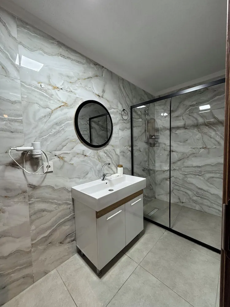 103 - Deluxe Jakuzili Somineli Bahce Manzarali