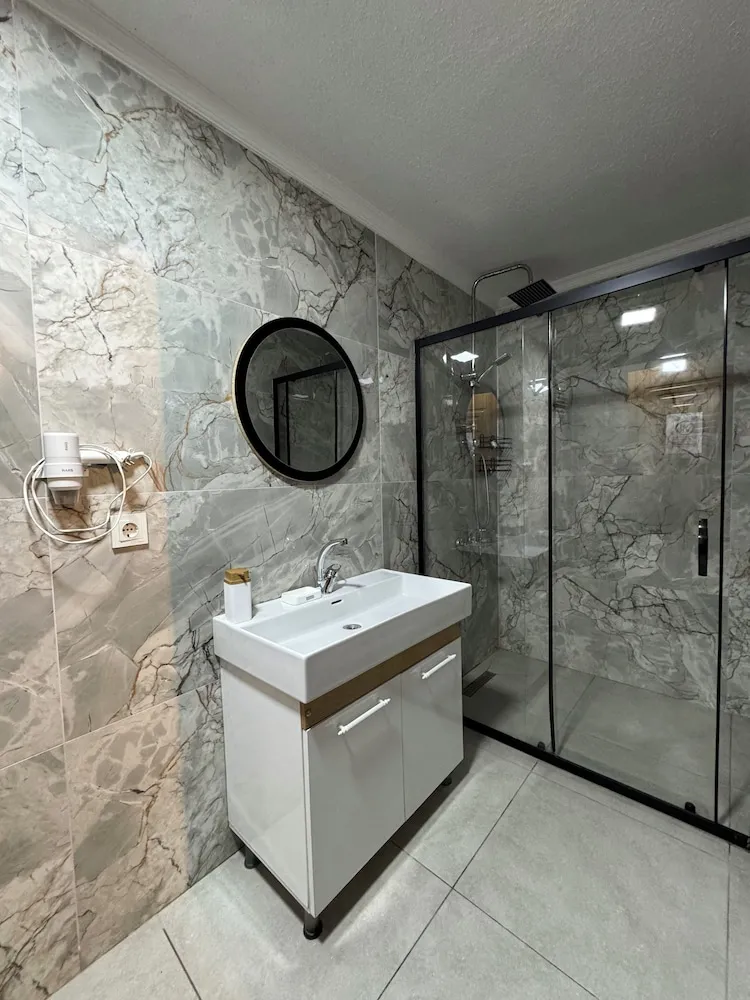 102 - Deluxe Jakuzili Somineli Bahce Manzarali