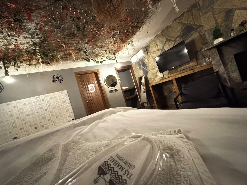 106 - Deluxe Jakuzili Somineli Bahce Manzarali