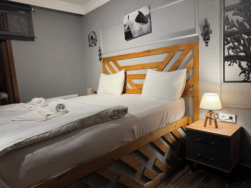 106 - Deluxe Jakuzili Somineli Bahce Manzarali