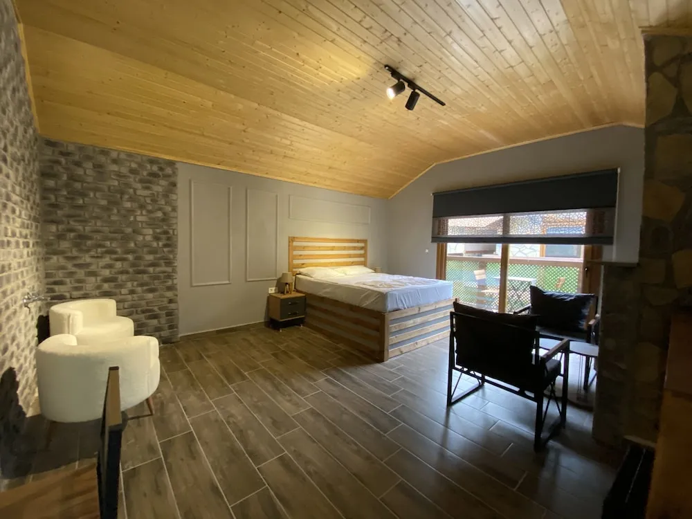 203 - Deluxe Somineli Balkon Dag Manzarali