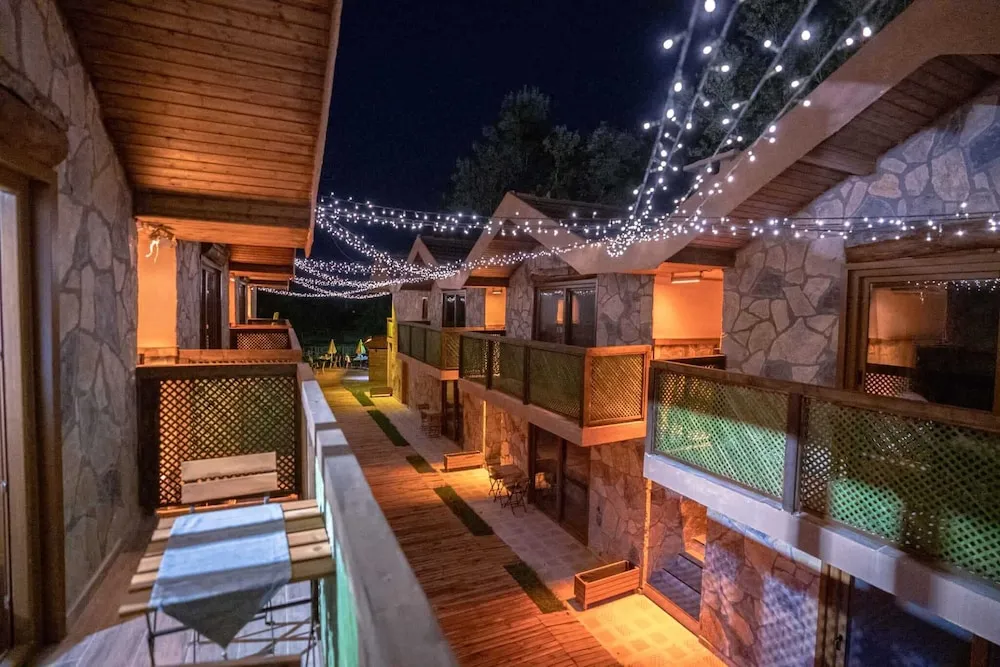 203 - Deluxe Somineli Balkon Dag Manzarali