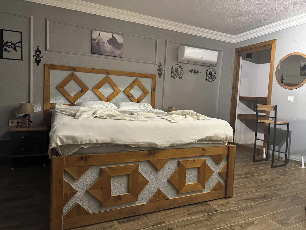 101 - Deluxe Jakuzili Somineli Bahce Manzarali