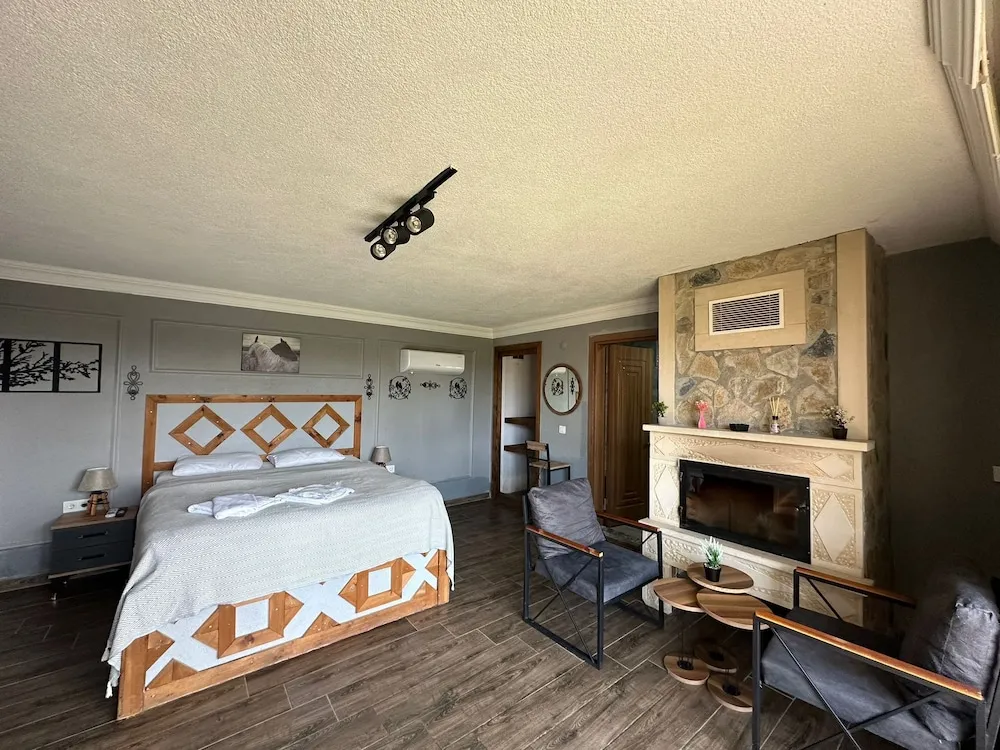 101 - Deluxe Jakuzili Somineli Bahce Manzarali