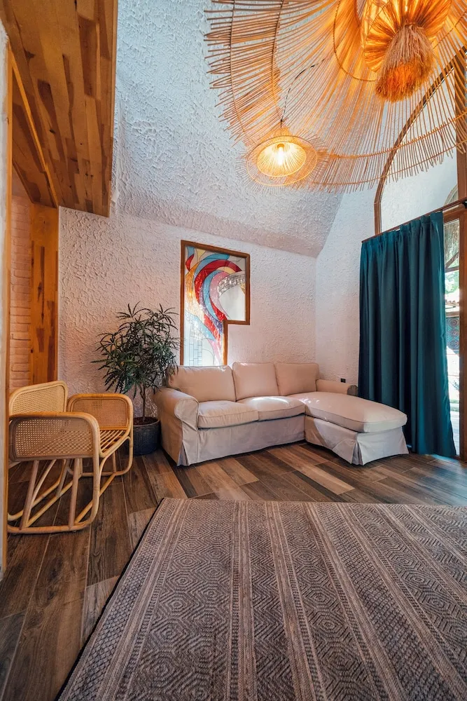 Deluxe Villa, 1 Yatak Odası, Kişiye Özel Havuzlu, Bahçe Manzaralı