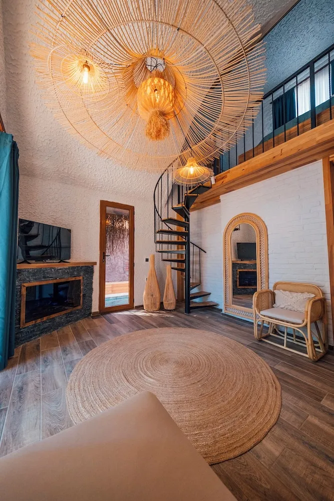 Classic Villa, 1 Yatak Odası, Kişiye Özel Havuzlu, Bahçe Manzaralı